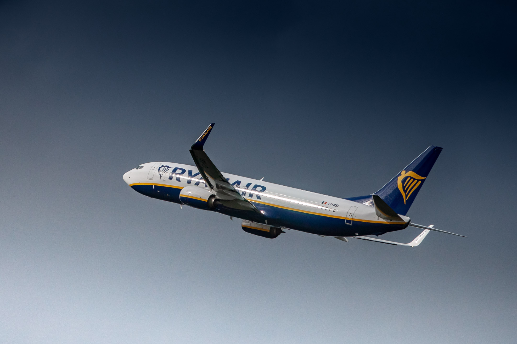 Ryanair Boeing 737 (Registration "EI-GSI") at Köln Bonn Airport / CGN