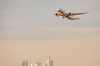 Japan Airlines Boeing 787 Dreamliner (Frankfurt Airport / FRA)