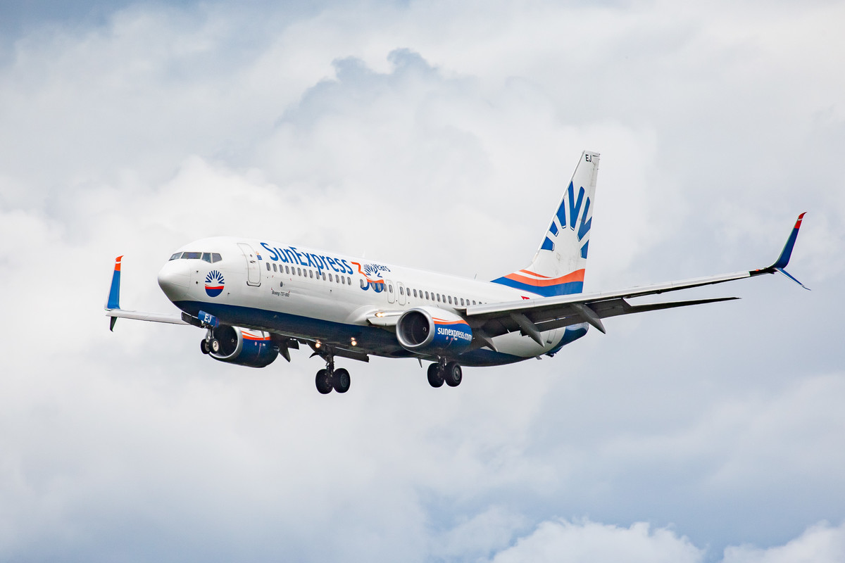 SunExpress Boeing 737 (Registration "TC-SEJ") at Frankfurt Airport / FRA