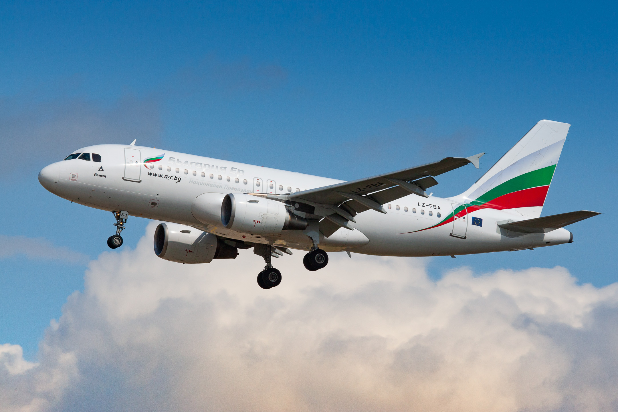 Bulgaria Air Airbus A319-112 "LZ-FBA" on short final for runway 25C at Frankfurt Airport, August 2021