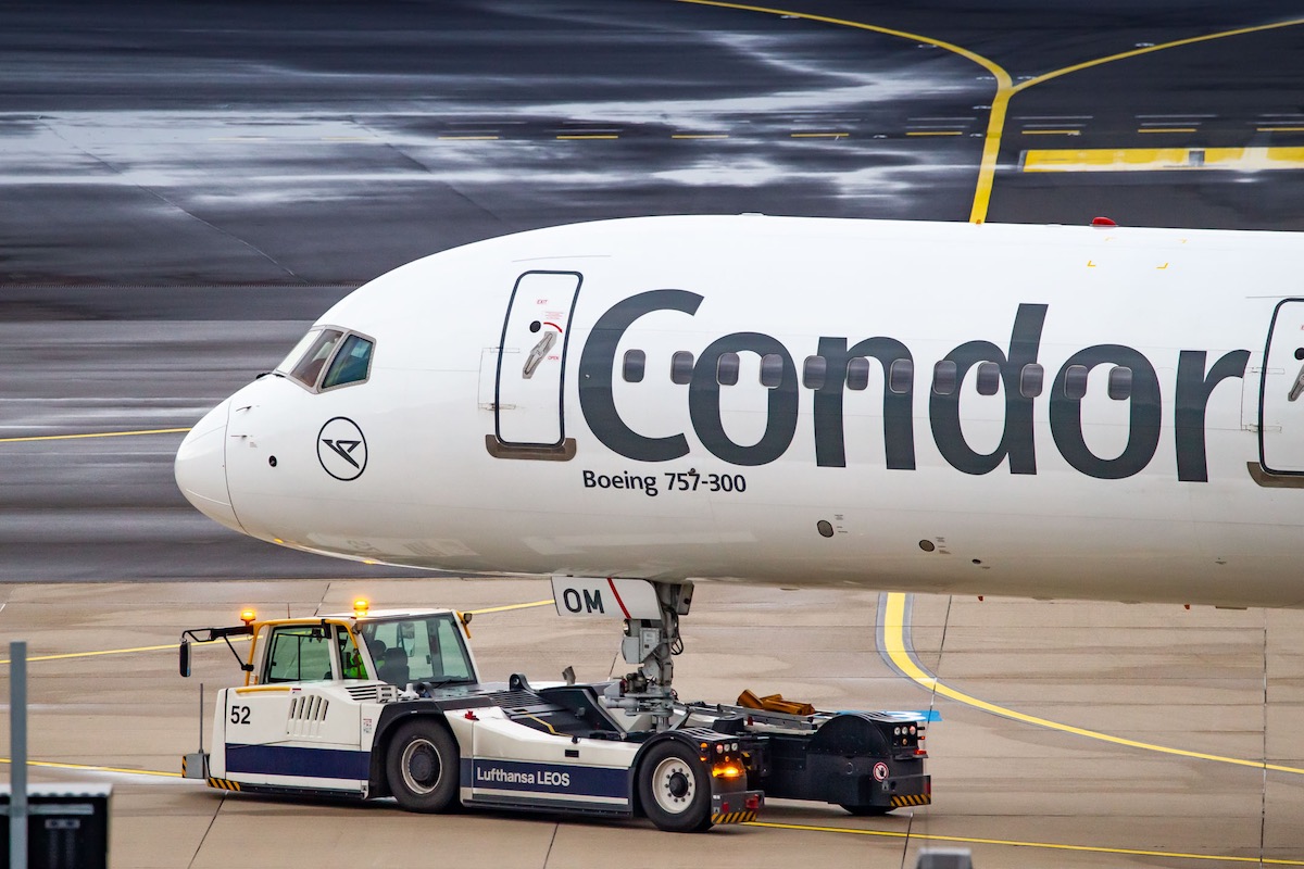 Condor Boeing 757 (Registration "D-ABOM") at Düsseldorf Airport / DUS