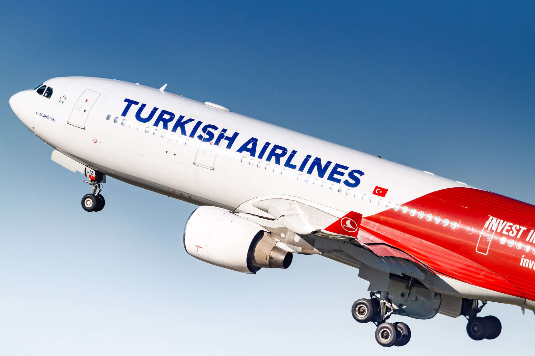 Turkish Airlines Airbus A330 (Registration "TC-JIZ") at Düsseldorf Airport / DUS