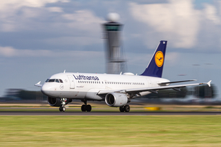 Lufthansa Airbus A319 (Amsterdam Schiphol Airport / AMS)