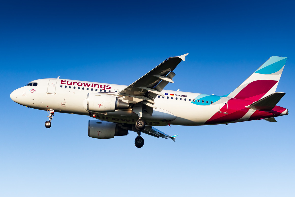 Eurowings Airbus A319-100 "D-ABGQ" on short final for runway 32 right at Köln Bonn Airport on a sunny late summer afternoon, September 2022.