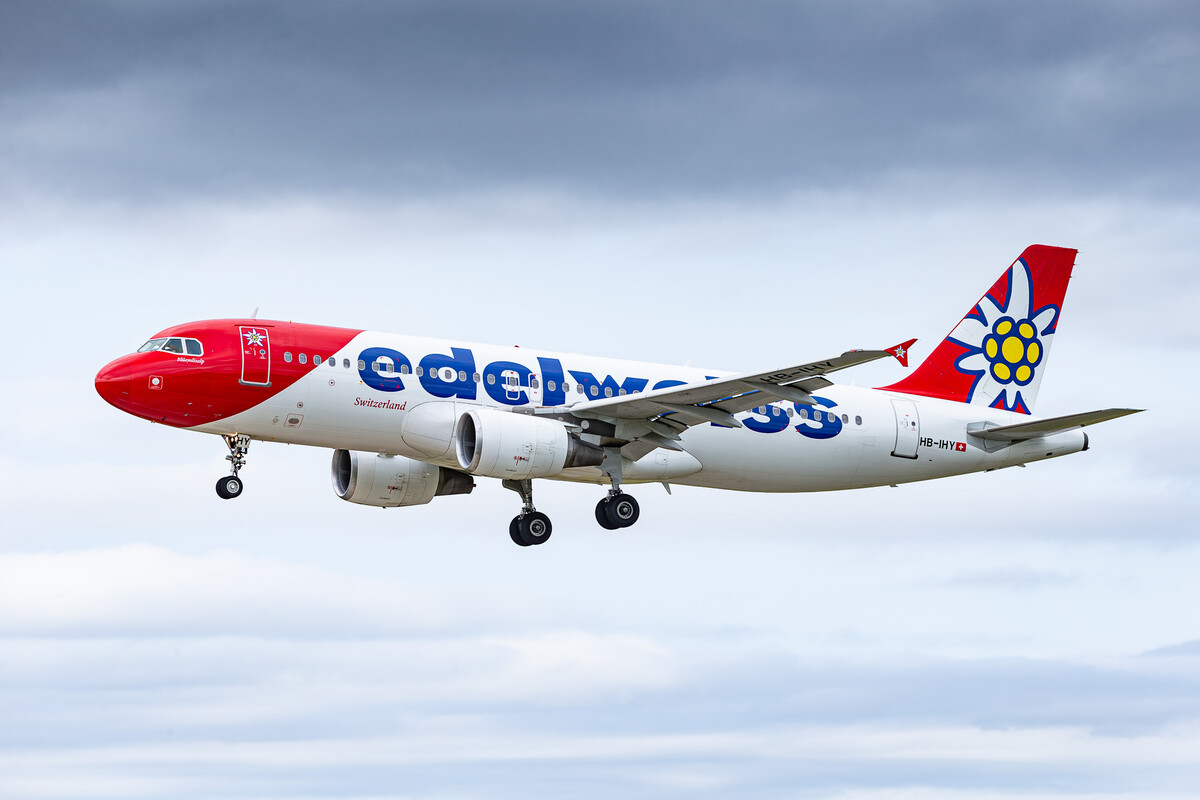 Edelweiss Air Airbus A320-200 "HB-IHY" on short final for runway 14 at Zürich Airport on a cloudy summer afternoon, July 2023