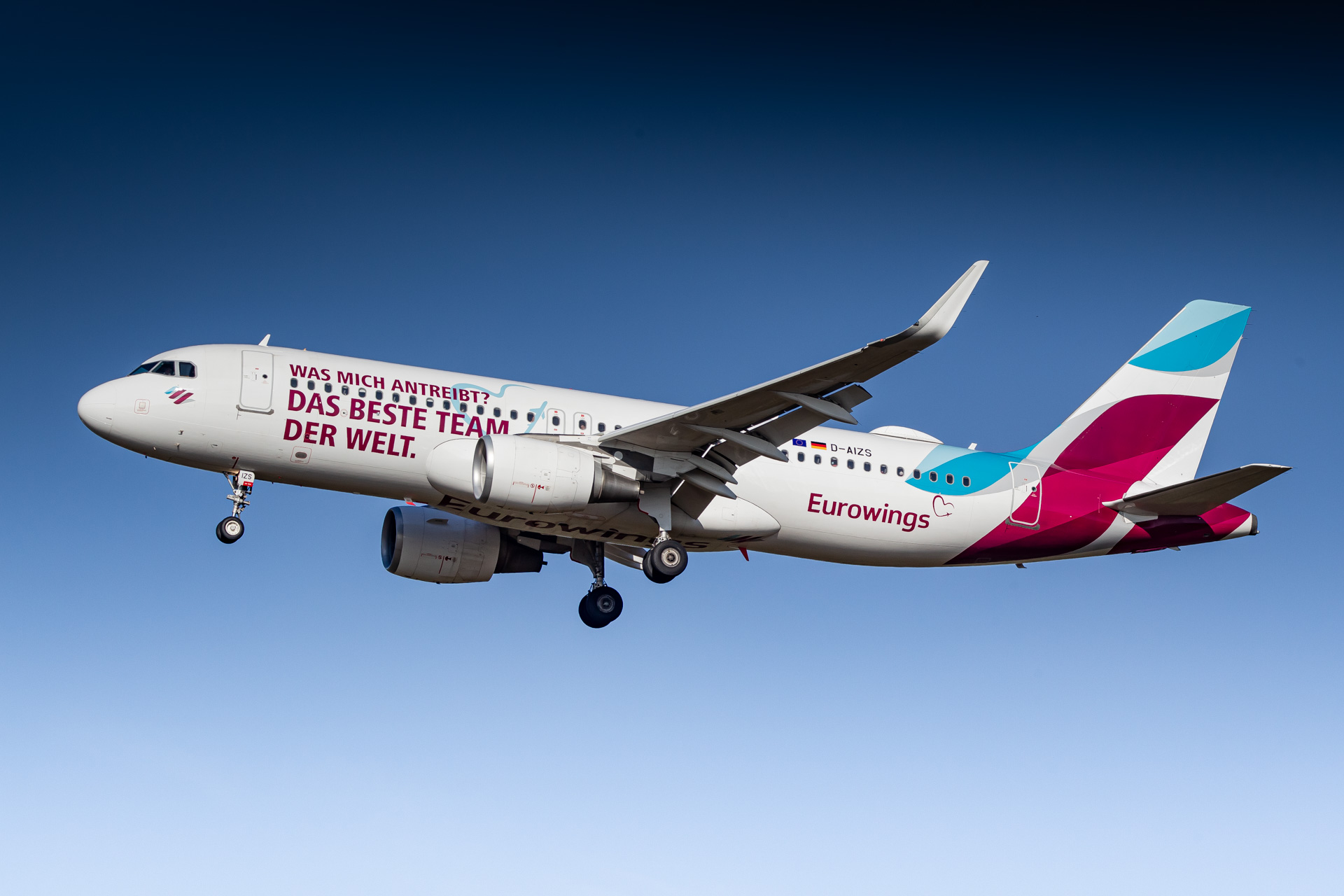 Eurowings Airbus A320 (Registration "D-AIZS") at Köln Bonn Airport / CGN